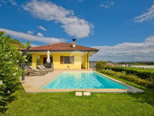 Villa in vendita a Bra CN