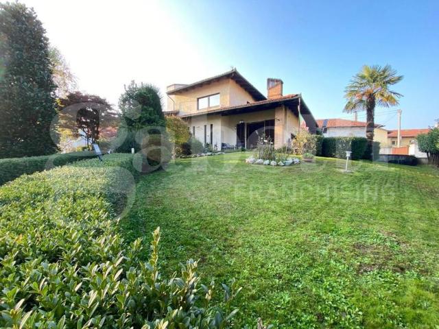 Villa in vendita a Bra CN