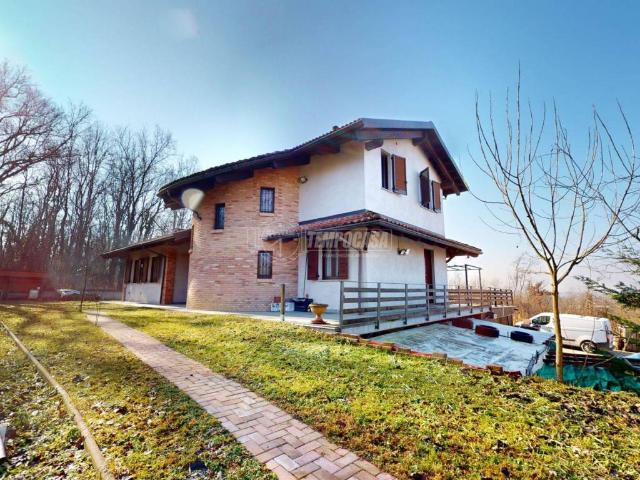 Villa in vendita a Bra CN