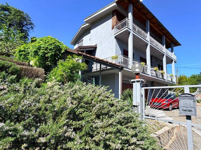 Villa in vendita a Bra CN