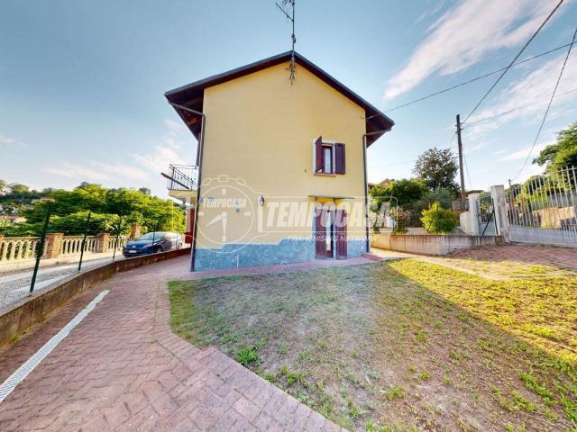 Villa in vendita a Bra