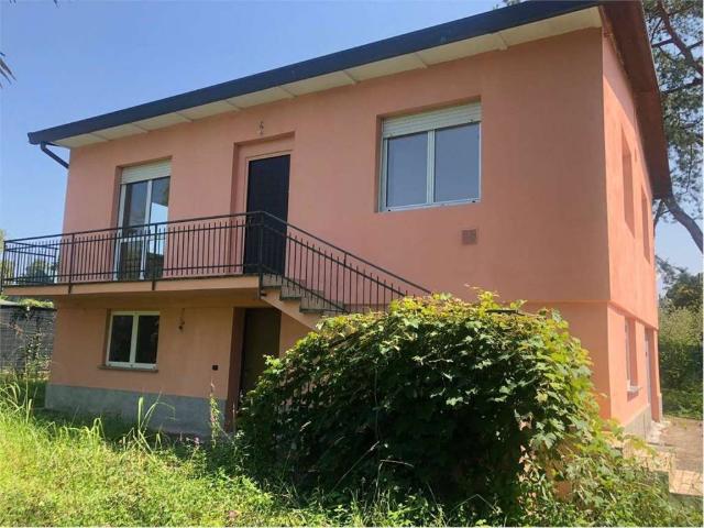 Villa in vendita a Brebbia VA