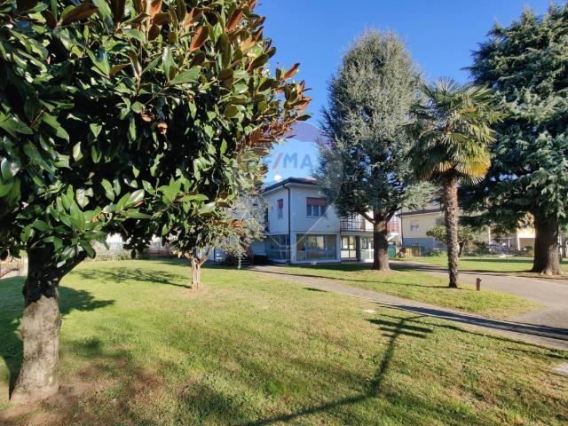 Villa in vendita a Brembate di Sopra BG