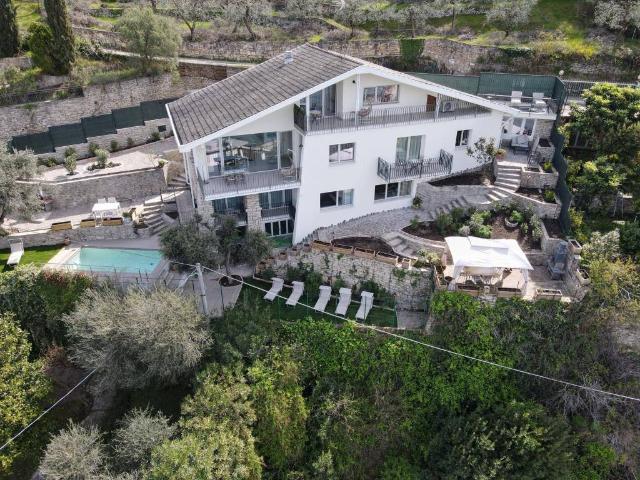 Villa in vendita a Brenzone sul Garda VR