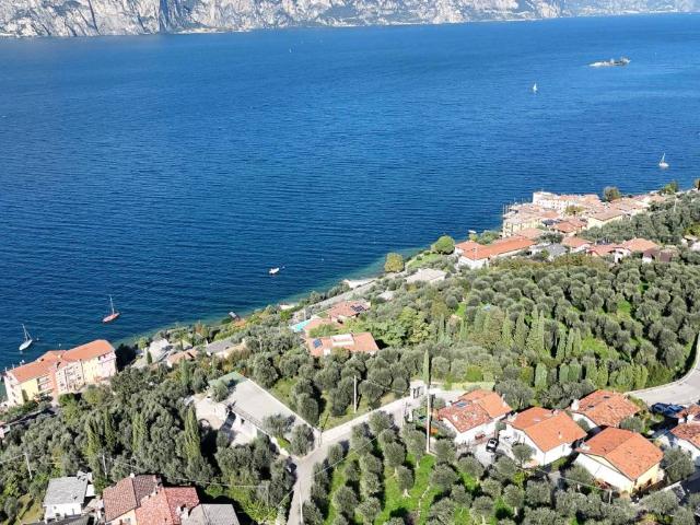 Villa in vendita a Brenzone sul Garda VR