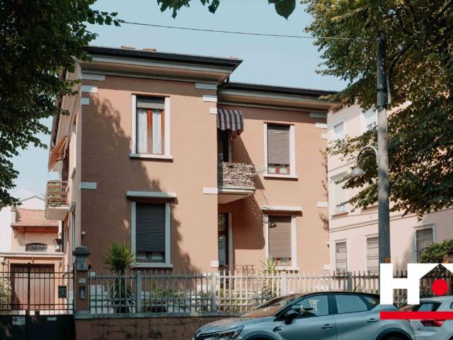Villa in vendita a Brescia BS