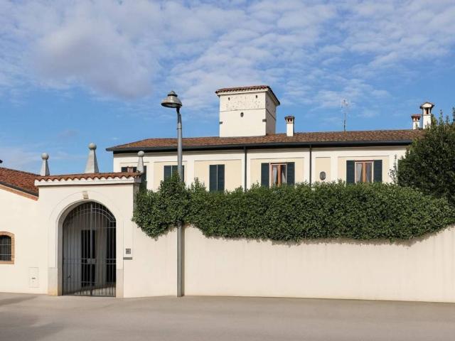 Villa in vendita a Brescia BS