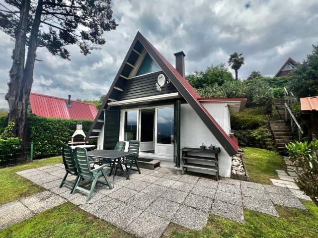 Villa in vendita a Brezzo di Bedero VA