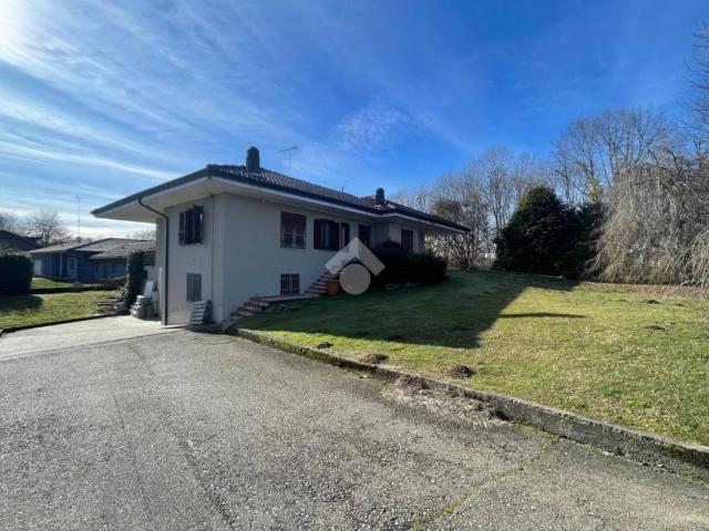 Villa in vendita a Briga Novarese NO