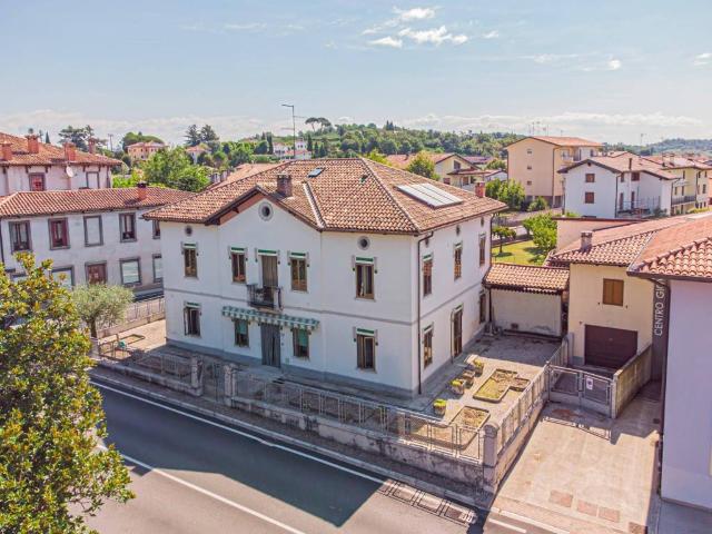 Villa in vendita a Buttrio UD