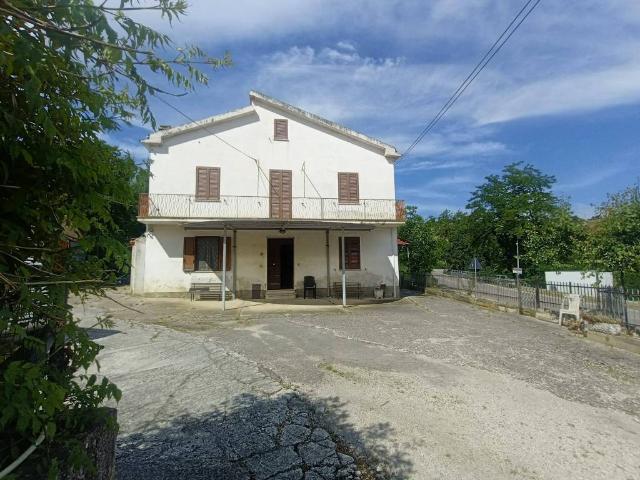 Villa in vendita a Bucchianico CH