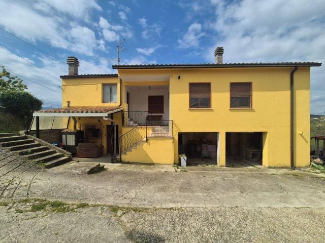 Villa in vendita a Bucchianico CH