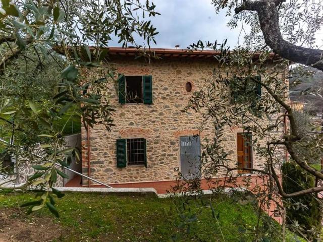 Villa in vendita a Buggiano PT
