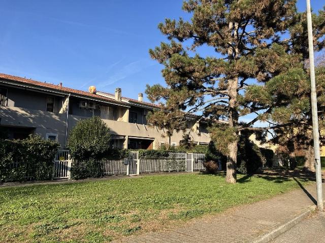 Villa in vendita a Burago di Molgora