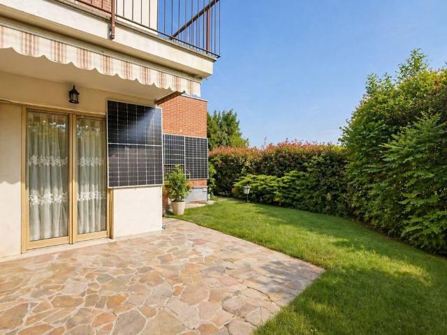 Villa in vendita a Burago di Molgora MB