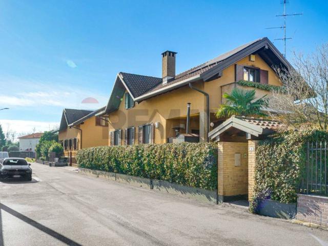 Villa in vendita a Buscate MI
