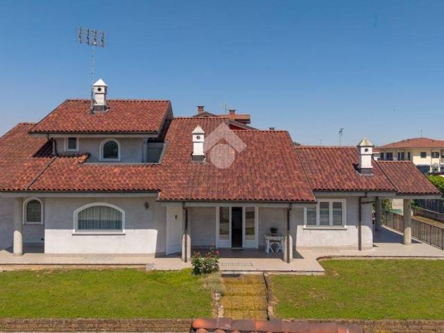 Villa in vendita a Busca CN