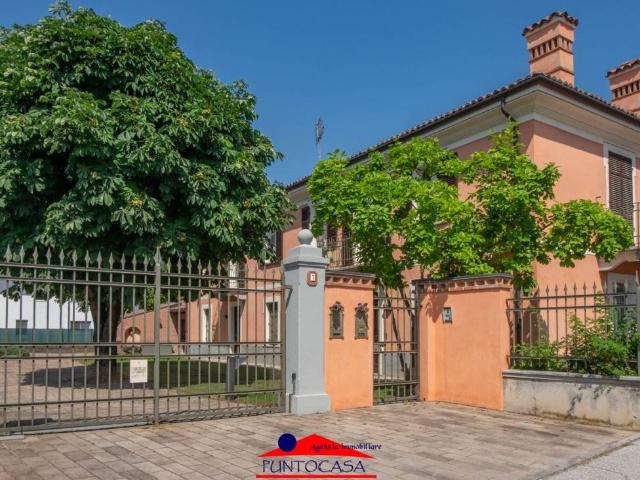 Villa in vendita a Busca CN