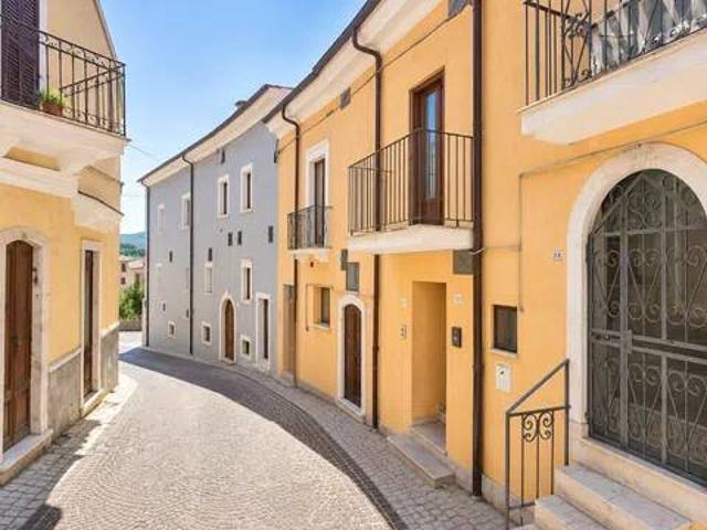 Villa in vendita a Bussi sul Tirino PE