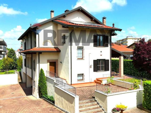 Villa in vendita a Busto Arsizio VA