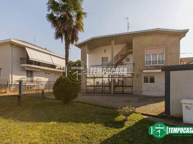 Villa in vendita a Busto Arsizio VA
