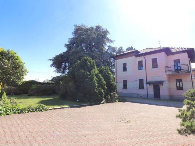 Villa in vendita a Busto Arsizio VA
