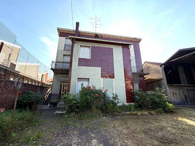 Villa in vendita a Busto Arsizio VA