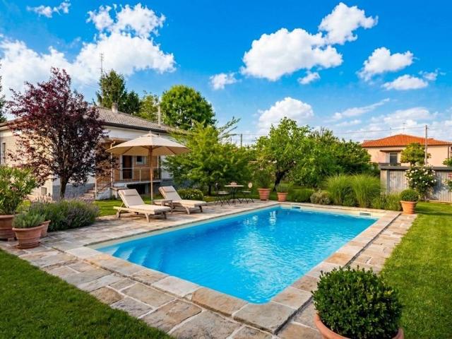 Villa in vendita a Busto Garolfo MI