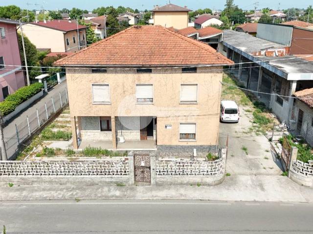 Villa in vendita a Gottolengo BS