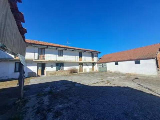 Villa in vendita a Gottasecca CN