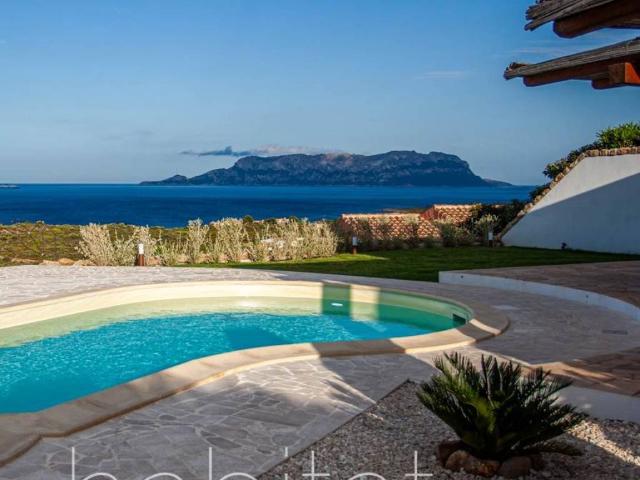 Villa in vendita a Golfo Aranci OT