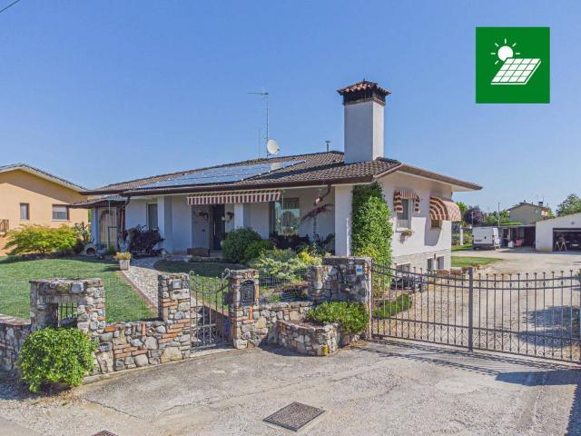 Villa in vendita a Gonars UD