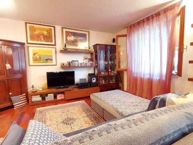 Villa in vendita a Gonzaga MN