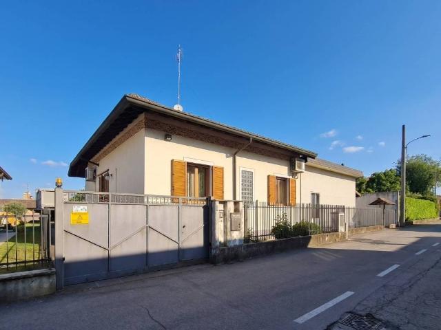 Villa in vendita a Gorgonzola MI