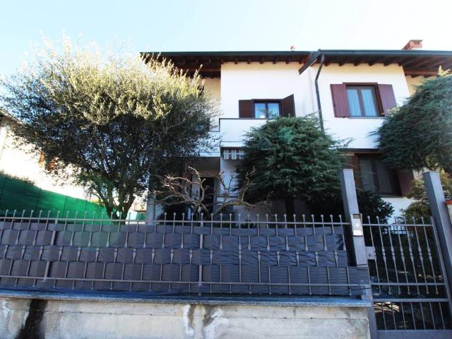 Villa in vendita a Gorla Maggiore VA