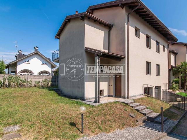 Villa in vendita a Gorla Maggiore VA
