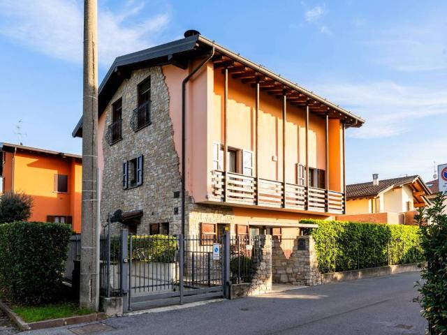 Villa in vendita a Gorle BG