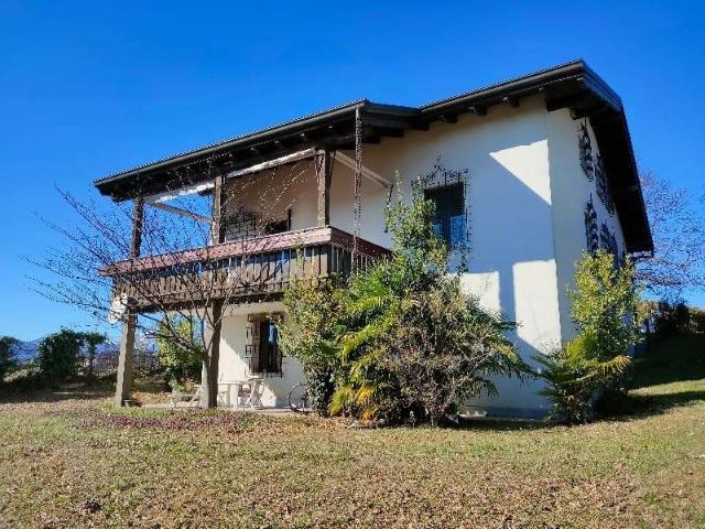 Villa in vendita a Gattico Veruno NO