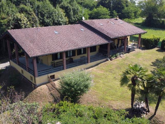 Villa in vendita a Gattico Veruno NO