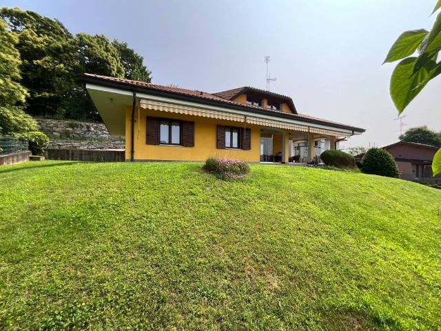 Villa in vendita a Gattico Veruno NO