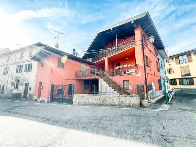 Villa in vendita a Gattico Veruno NO