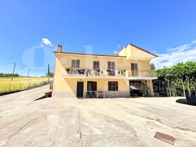 Villa in vendita a Gavignano