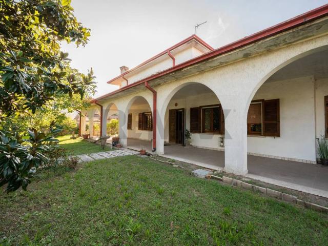 Villa in vendita a Gazoldo degli Ippoliti MN