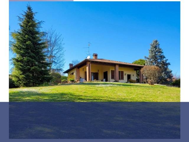 Villa in vendita a Gazzola