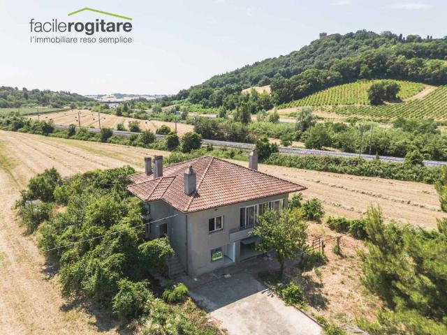 Villa in vendita a Gabicce Mare PU