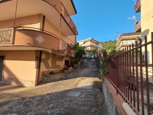 Villa in vendita a Gaggi ME