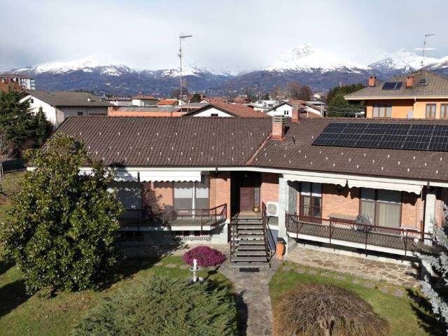 Villa in vendita a Gaglianico BI
