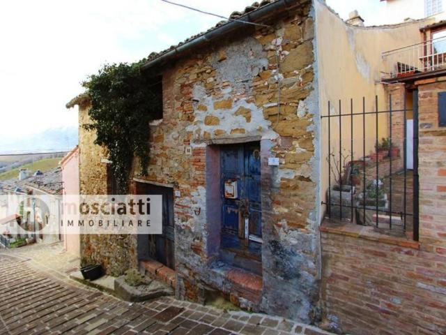 Villa in vendita a Gagliole MC