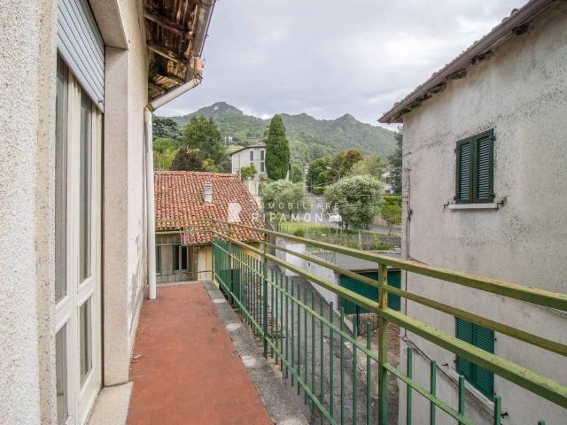 Villa in vendita a Galbiate LC