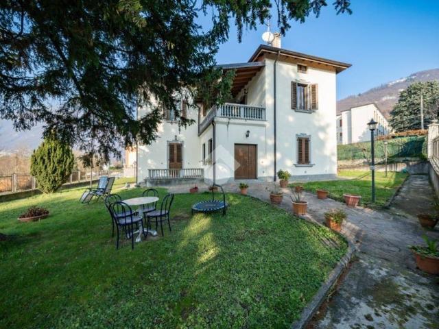 Villa in vendita a Galbiate LC